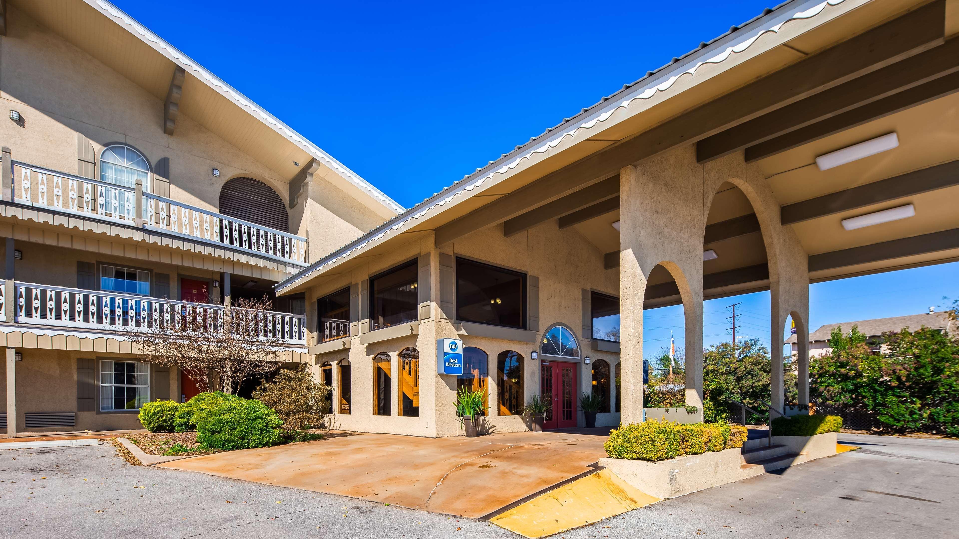 Best Western Sunday House Inn Kerrville Exteriör bild