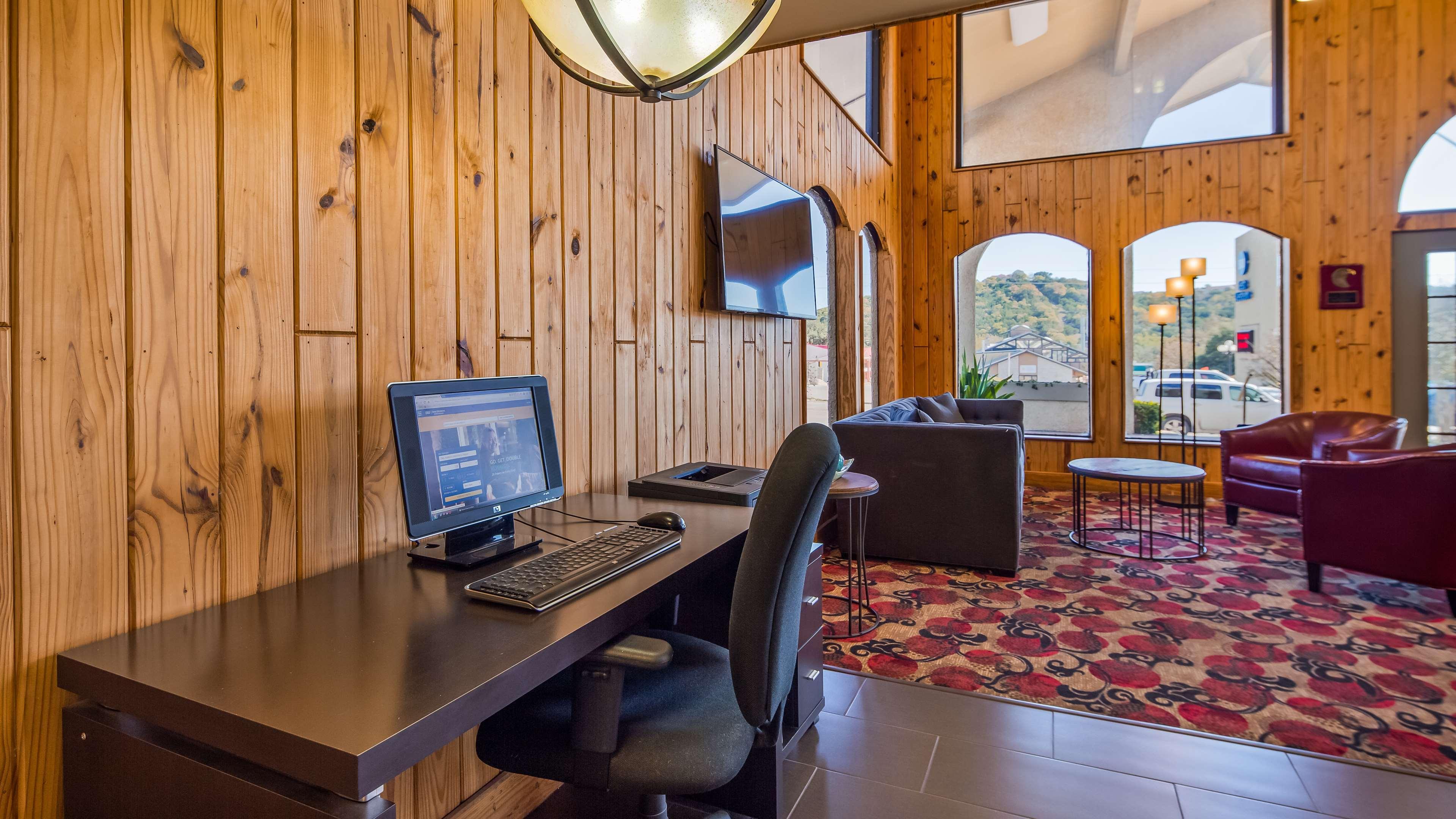 Best Western Sunday House Inn Kerrville Exteriör bild
