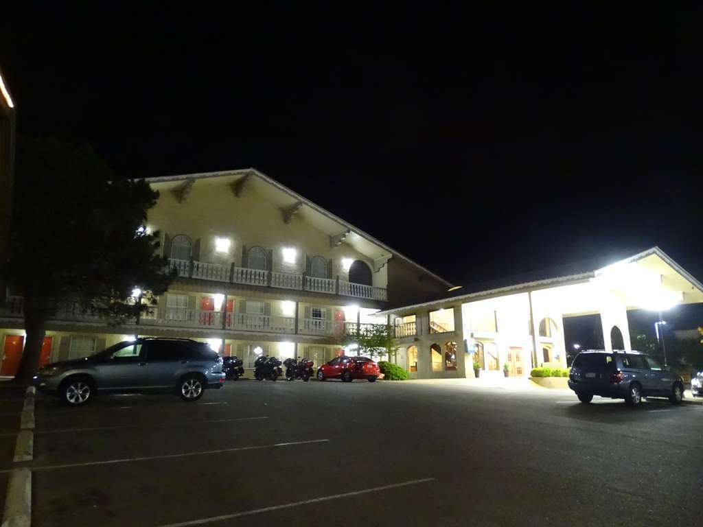 Best Western Sunday House Inn Kerrville Exteriör bild